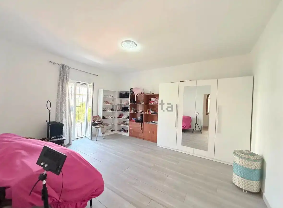 Bedroom of Houses for sale in Sevilla  with Air Conditioner, Private garden and Terrace