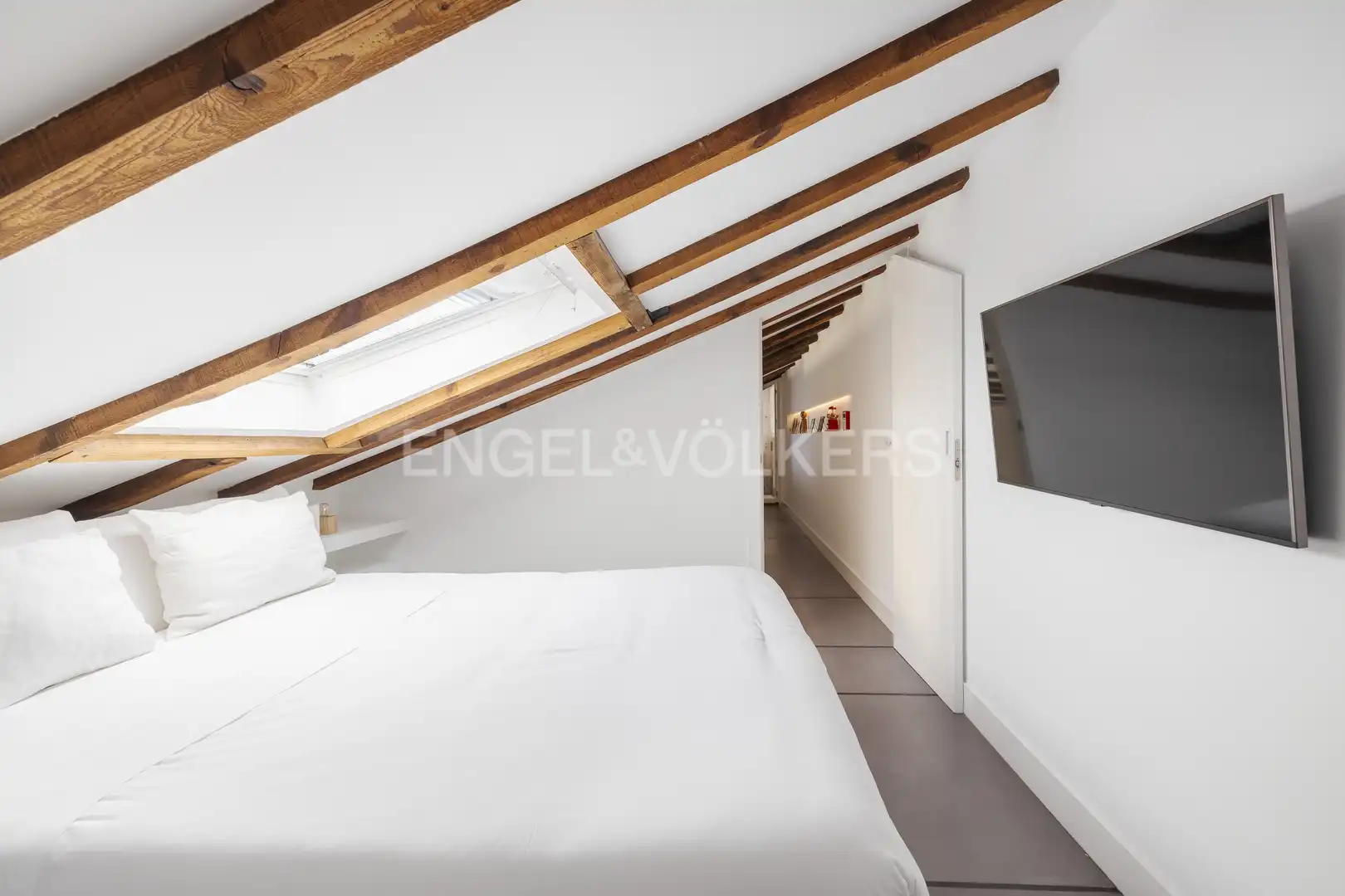 Habitación de Ático de alquiler en Madrid con Aire acondicionado, Calefacción y Terraza