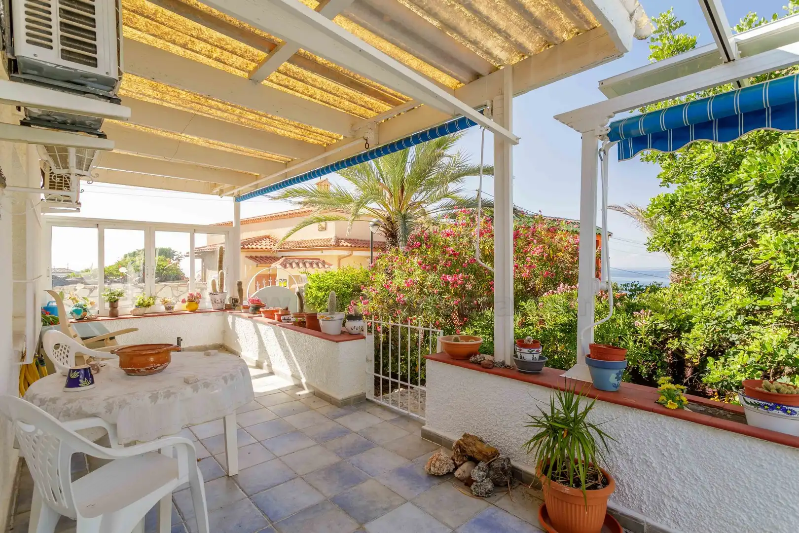 Terrasse von Haus oder Chalet zum Verkauf in El Campello mit Klimaanlage, Privatgarten und Terrasse