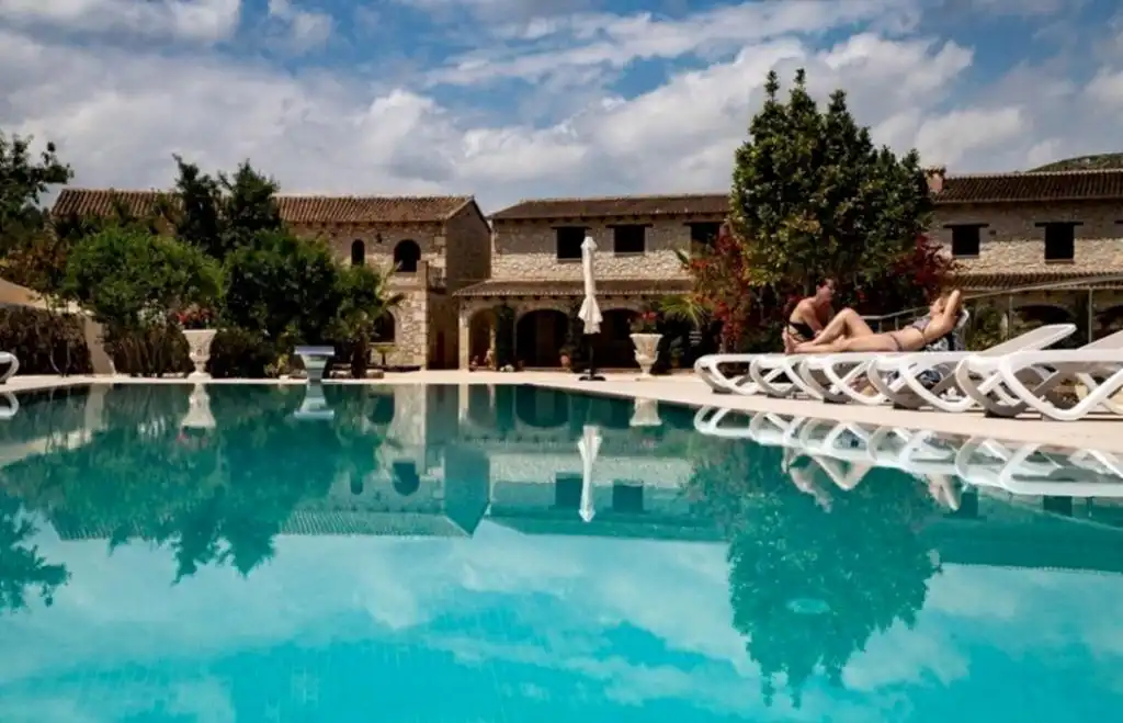 Swimming pool of Commercial properties for sale in Llíber