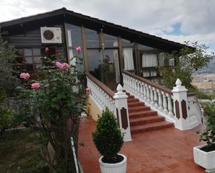 Vista exterior de Casa o xalet en venda en Alcoy / Alcoi amb Aire condicionat i Terrassa