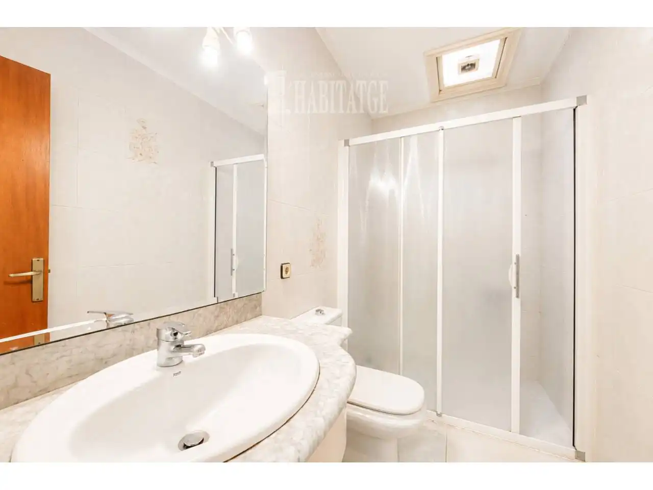 Baño de Casa o chalet en venta en Vic con Calefacción y Jardín privado