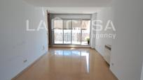 Living room of Flat for sale in  Barcelona Capital  with Terrace and Swimming Pool