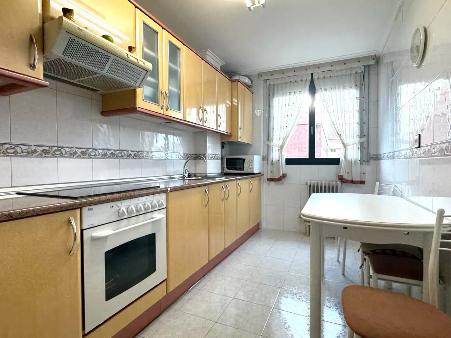 Kitchen of Flat for sale in  Logroño  with Heating, Parquet flooring and Storage room