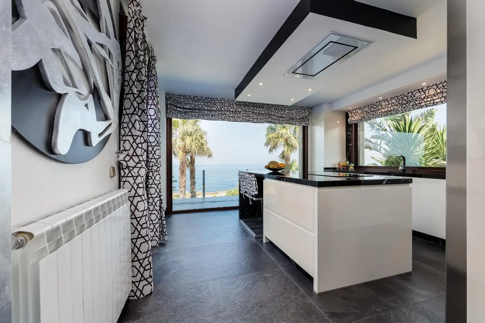 Kitchen of Houses for sale in Oia  with Air Conditioner, Heating and Private garden