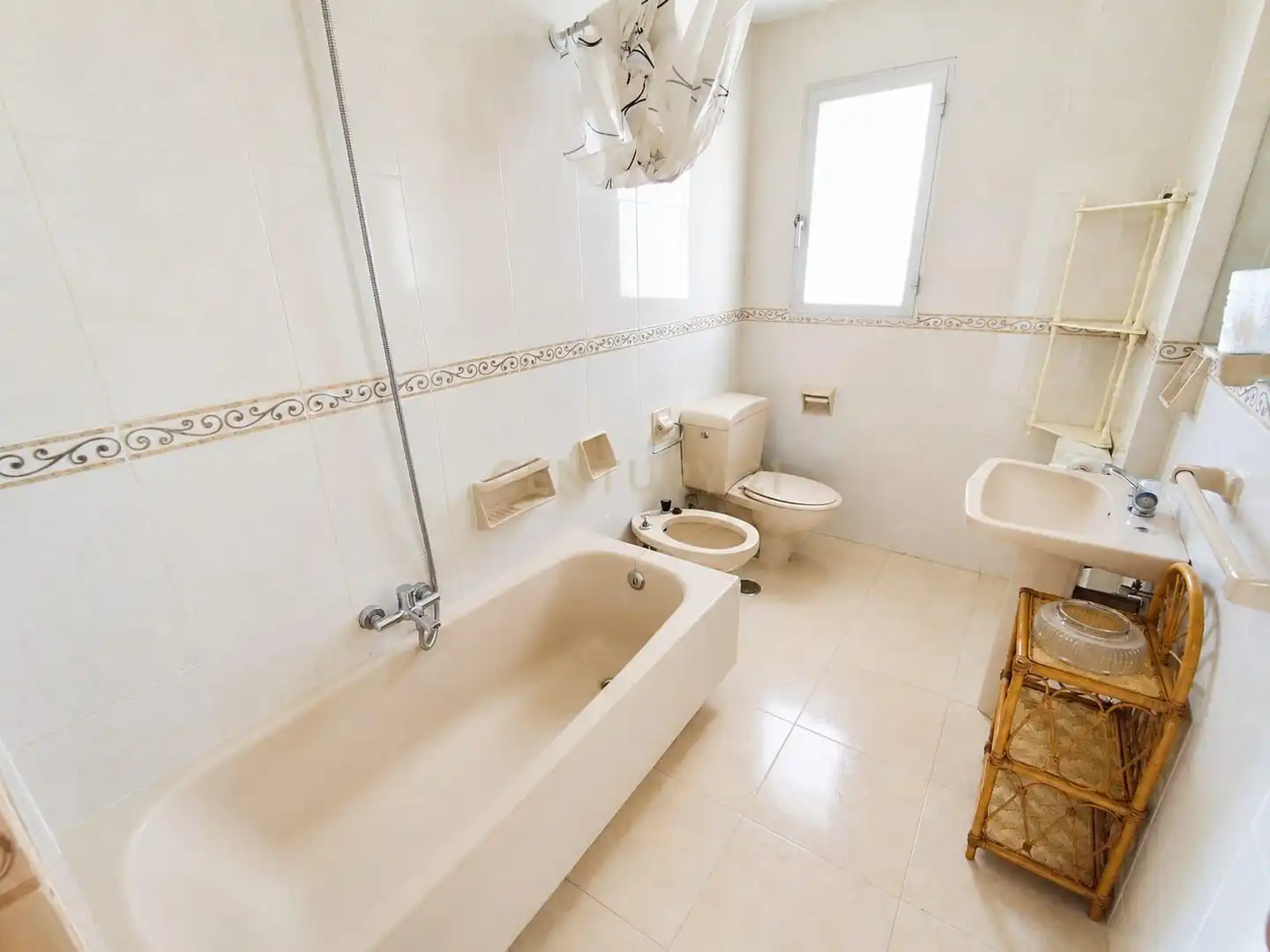 Flat for rent in Avenida de la Bondad, Cáceres‎, Spain, 12, Nuevo Cáceres