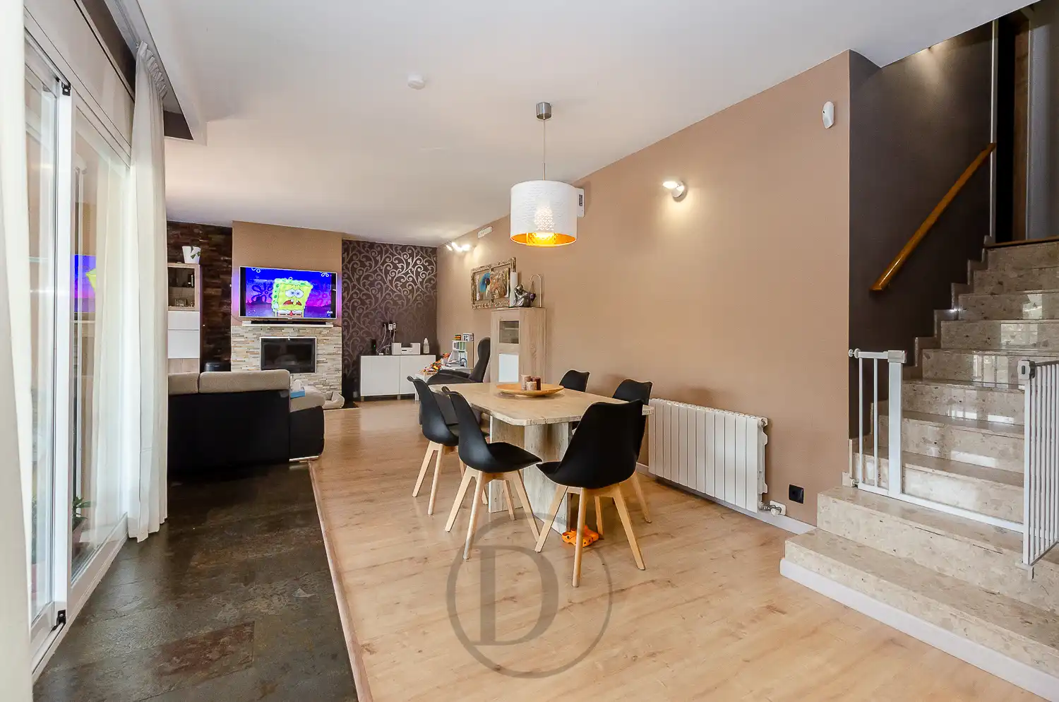 House with pool for sale in Carrer Venècia, imagen 2
