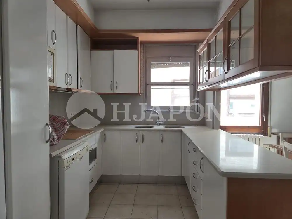 Kitchen of Flat for sale in Alella  with Air Conditioner, Heating and Terrace