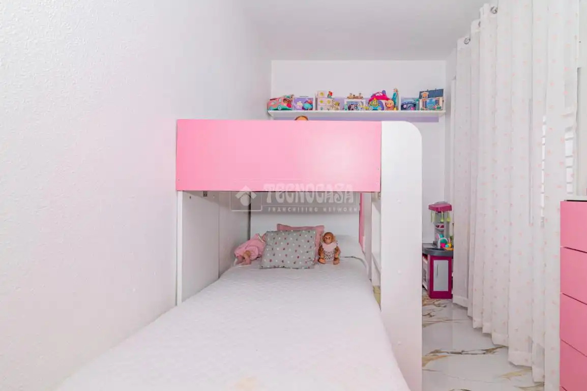Habitación de Piso en venta en Lucena con Aire acondicionado y Calefacción