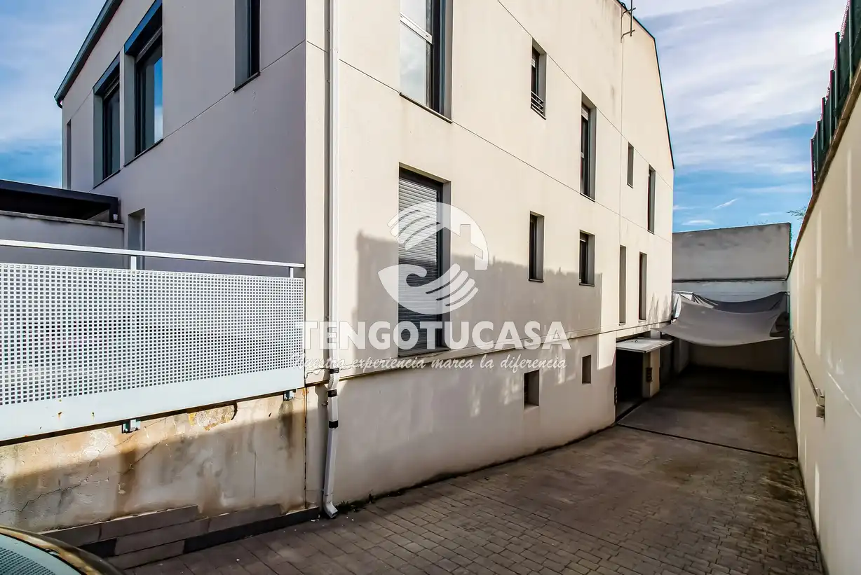 Exterior view of Detached homes for rent in Madrid  with Air Conditioner, Heating and Private garden