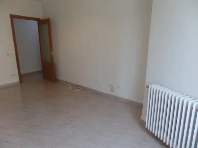 Wohnung zur Miete in Madrid mit Heizung, Ofen und Waschmaschine