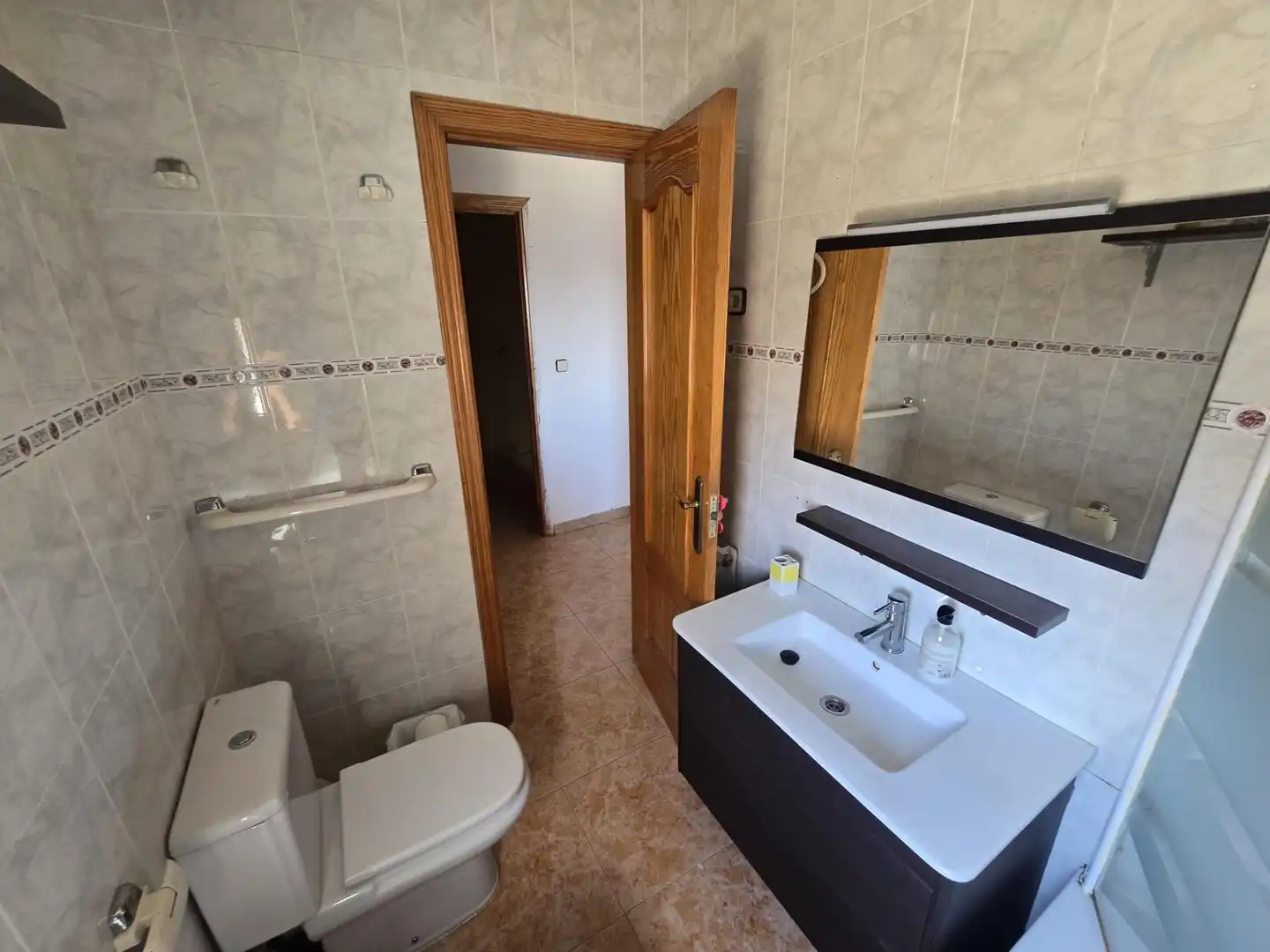 Bathroom of Houses for sale in Moraleja de Enmedio