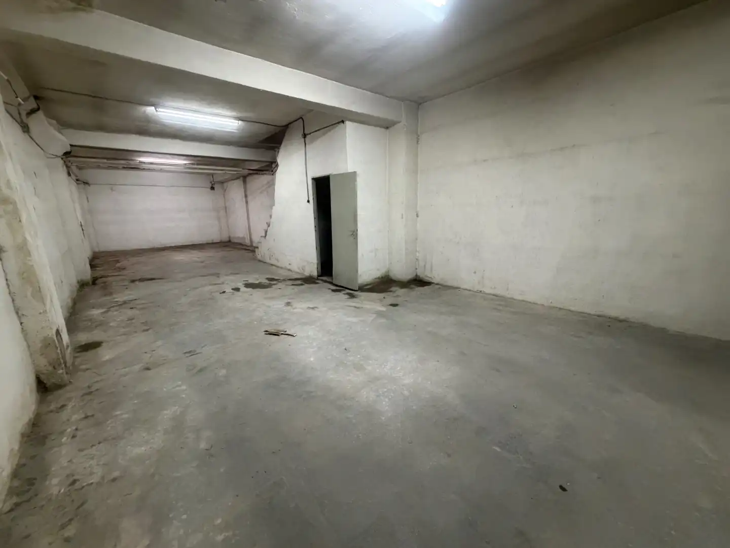 Local en venta en Madrid con Calefacción y Alarma
