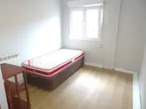 Bedroom of Flat for rent in Gijón   with Heating, Parquet flooring and Furnished