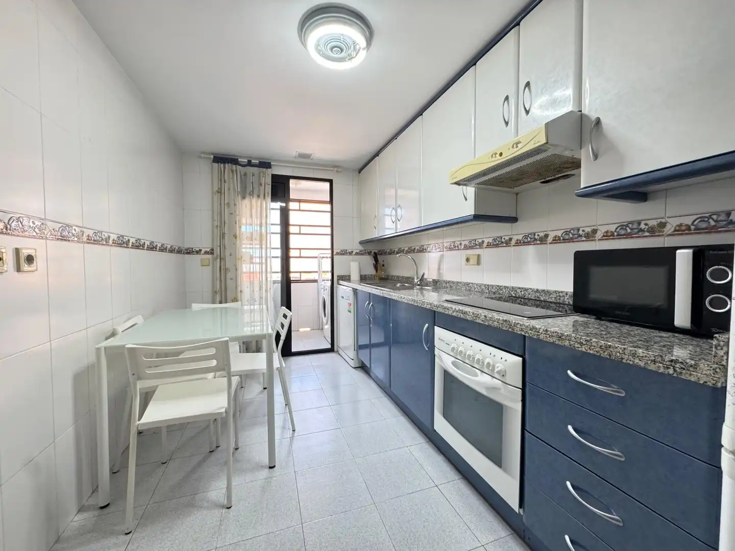 Cocina de Piso en venta en Alicante / Alacant con Aire acondicionado, Calefacción y Terraza