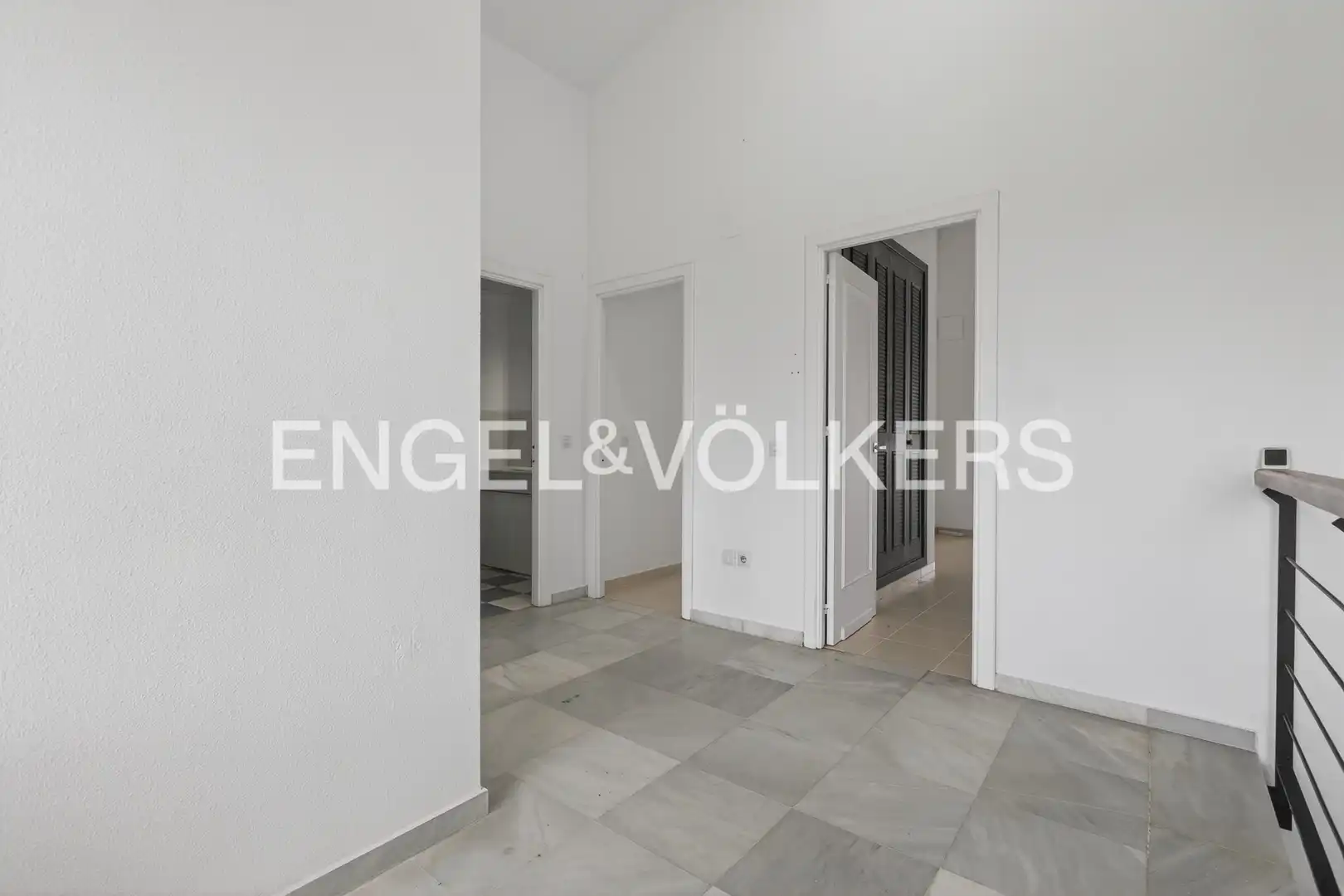Houses for sale in Tomares  with Air Conditioner, Heating and Private garden