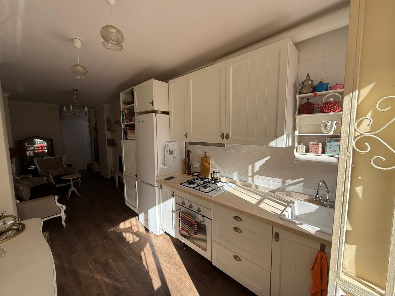 Cuina de Casa o xalet en venda en  Sevilla Capital amb Terrassa, Traster i Balcó