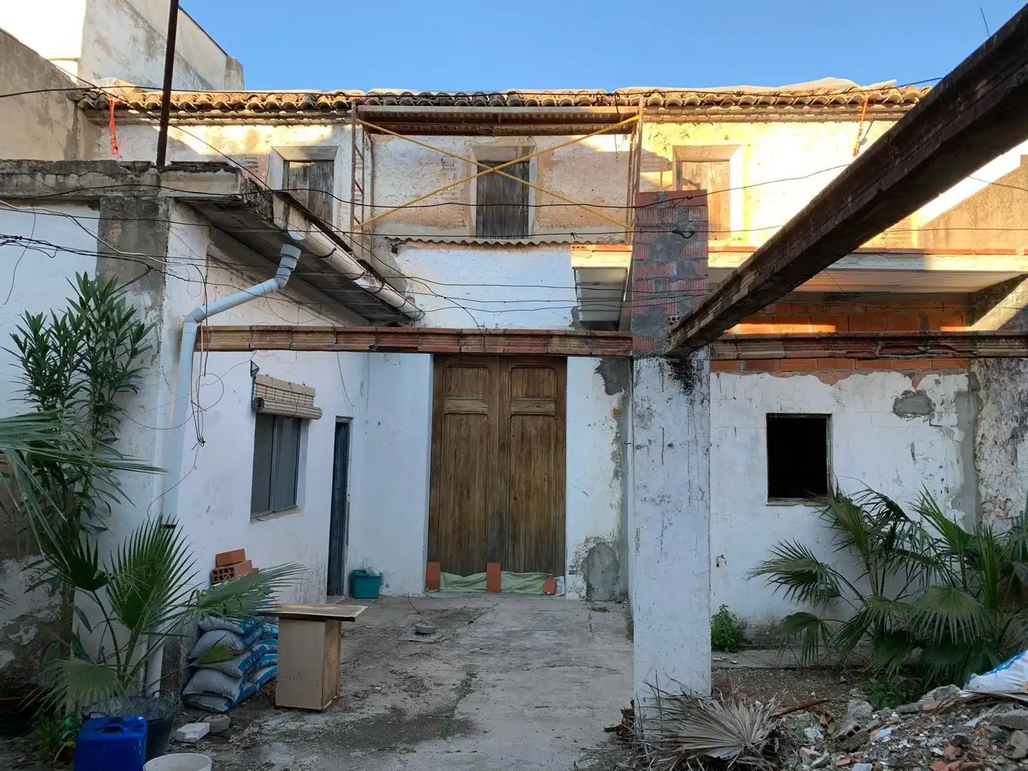 Vista exterior de Casa o xalet en venda en Carcaixent amb Jardí privat, Terrassa i Balcó
