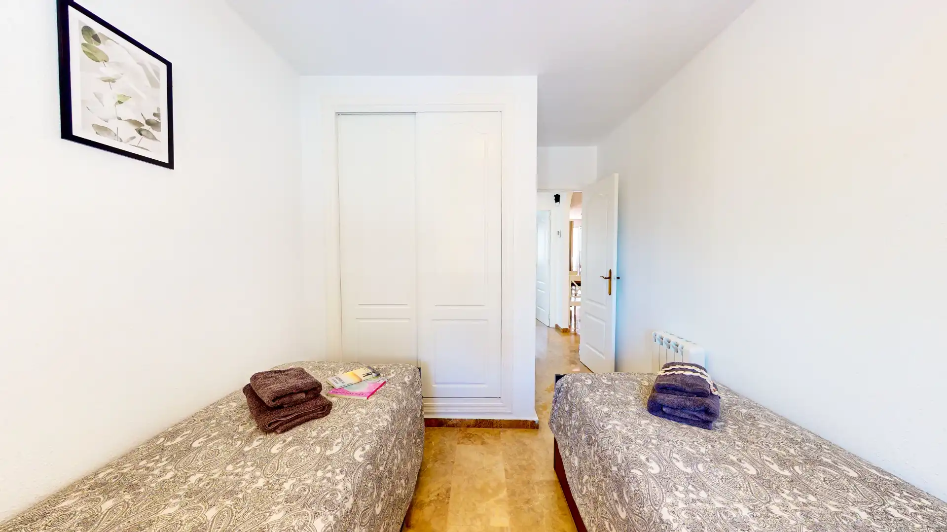 Habitación de Apartamento de alquiler en Dénia con Aire acondicionado, Calefacción y Terraza
