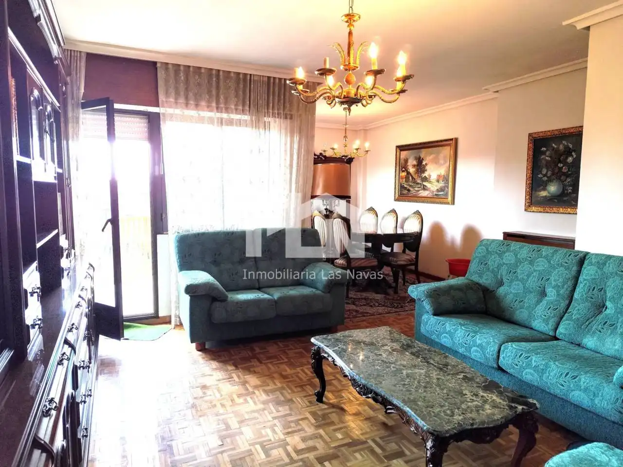 Sala de estar de Piso en venta en Las Navas del Marqués  con Calefacción, Parquet y Terraza