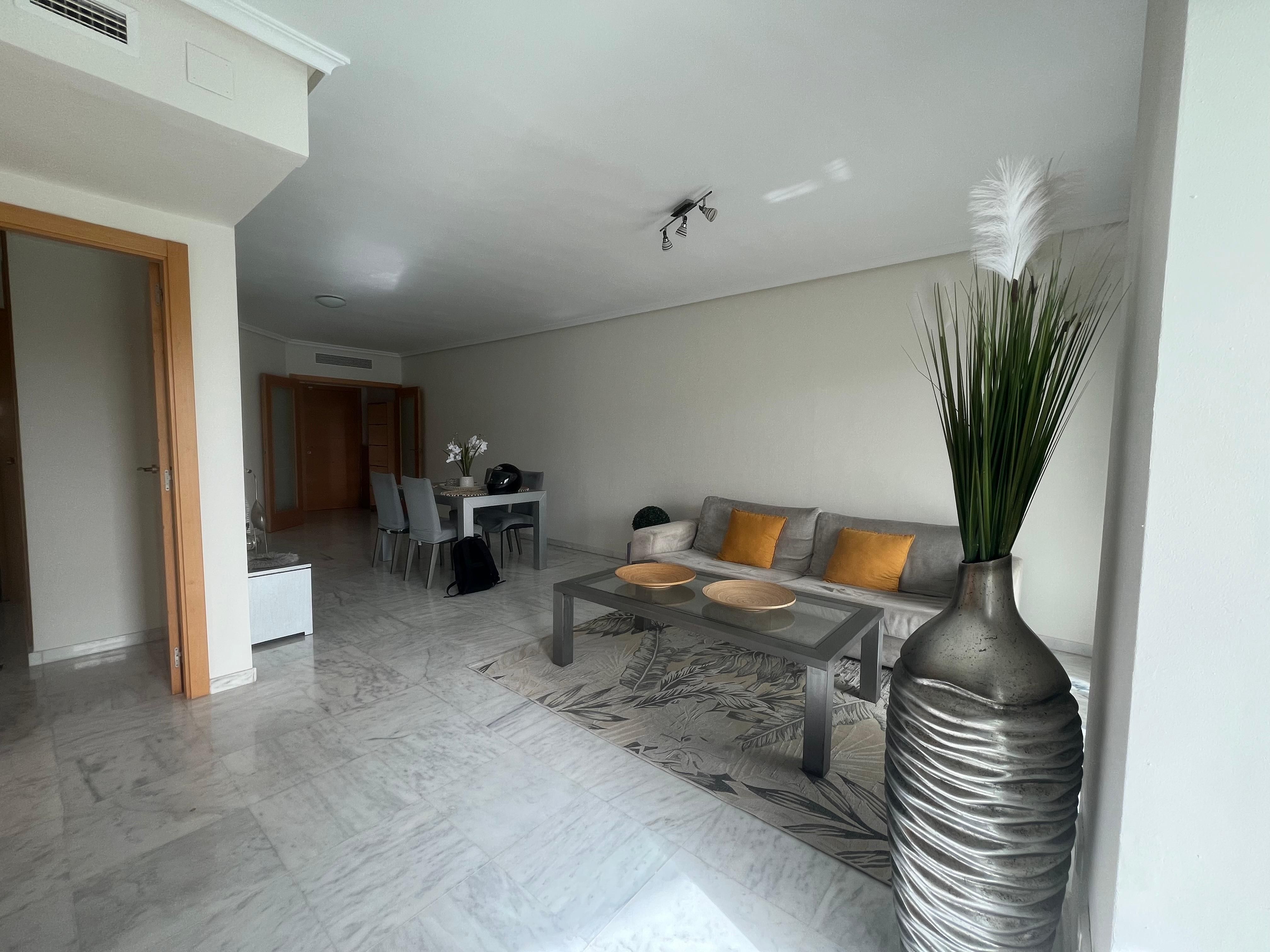 Flat for sale in Avenida Mestral, Las Azaleas - Alkadir
