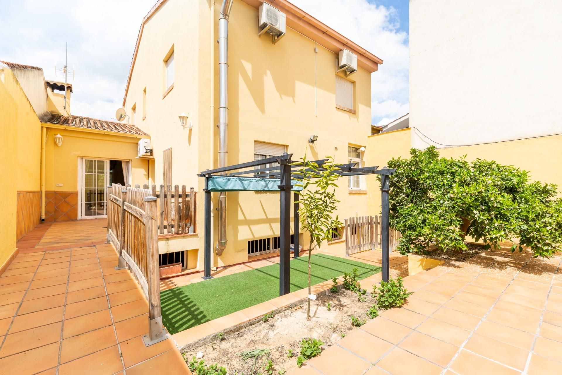 Casa o xalet en venda a  ANDALUCIA AG OLIVARES, 43, Moclín