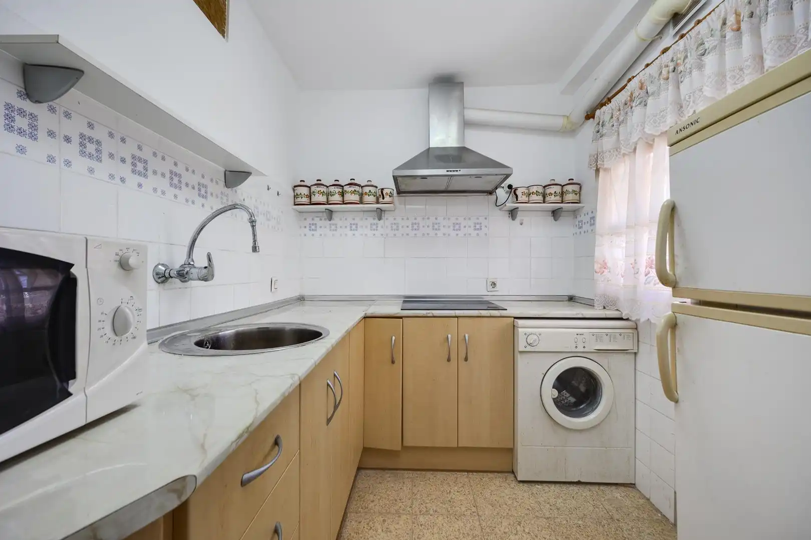 Cocina de Apartamento en venta en Torrevieja con Terraza y Amueblado