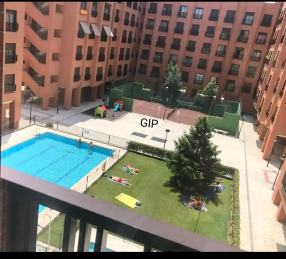 Wohnungen zur Miete in Calle de Samaniego, 12, Rejas