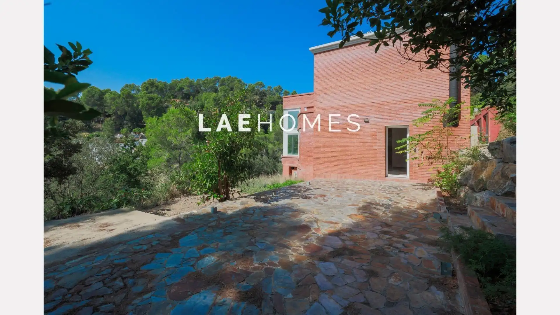 Außenansicht von Haus oder Chalet zur Miete in Corbera de Llobregat mit Klimaanlage, Privatgarten und Terrasse