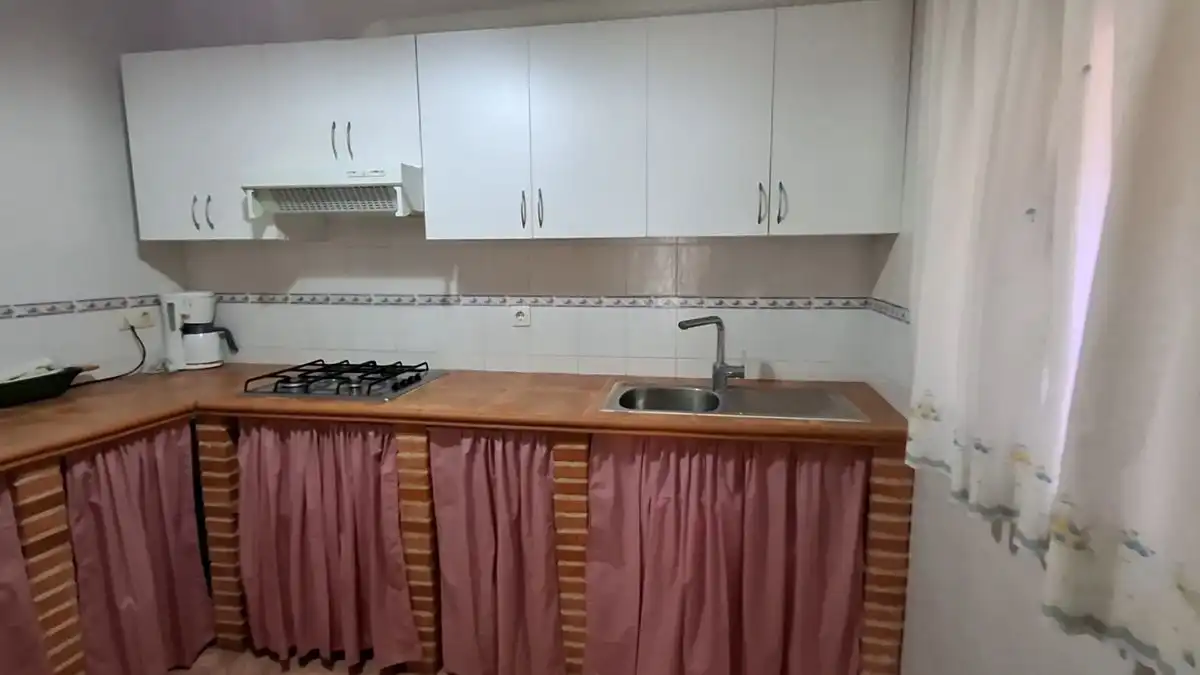 Casa rústica amb jardí en venda a Avenida Juan Carlos I, imagen 12