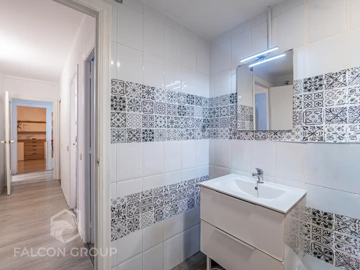 Baño de Piso en venta en Vilanova i la Geltrú con Aire acondicionado, Trastero y Balcón