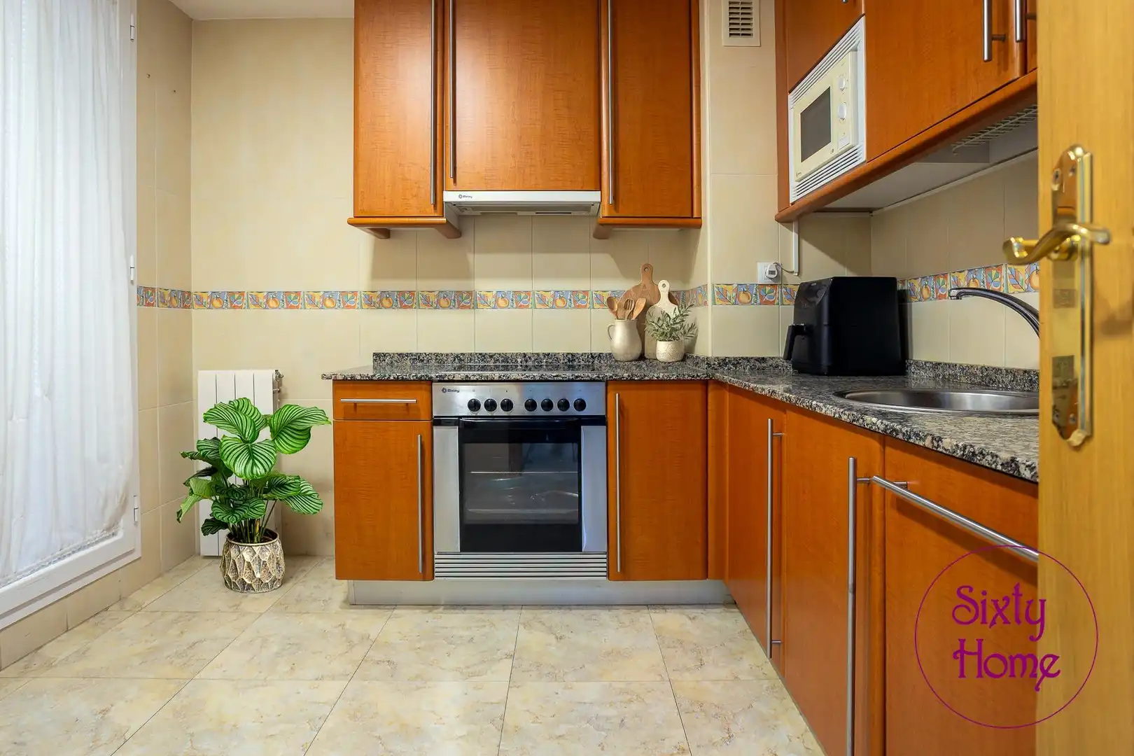 Kitchen of Flat for sale in Zaragoza  with Air Conditioner, Heating and Terrace