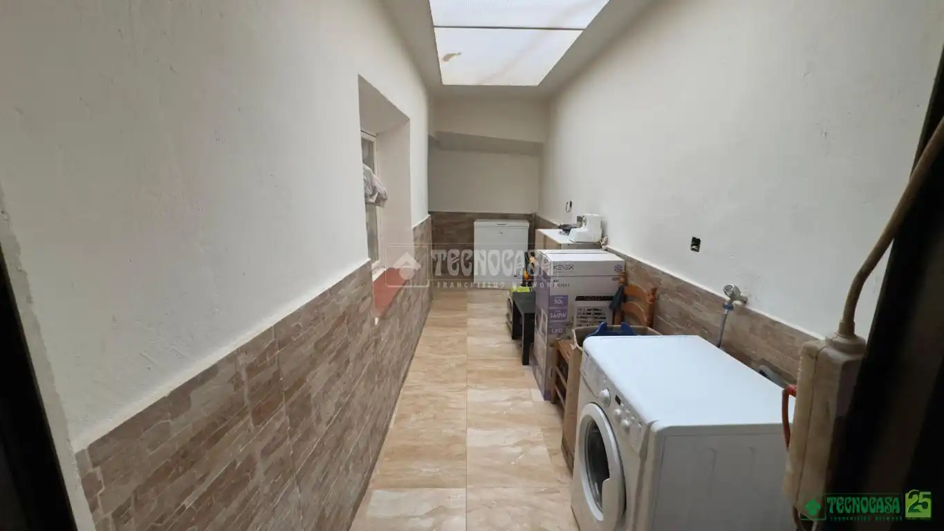 Casa adosada en venta en Puebla de Almenara con Calefacción y Amueblado