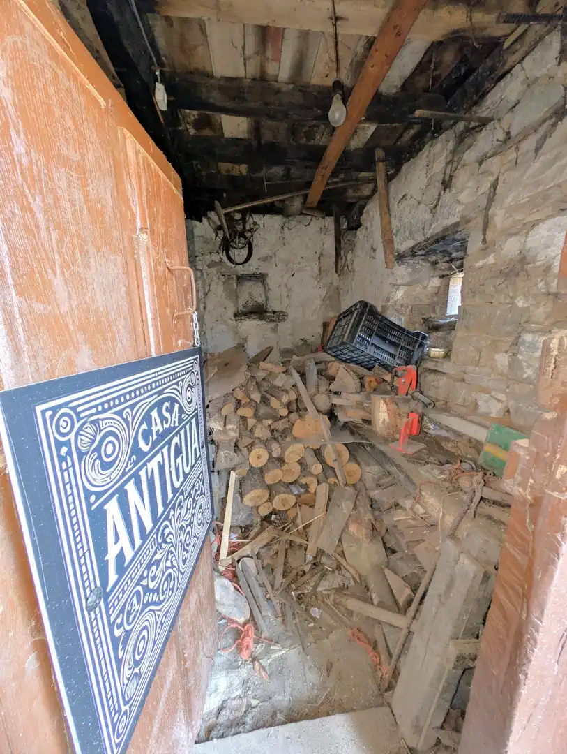 Finca rústica en venda en Aller amb Jardí privat