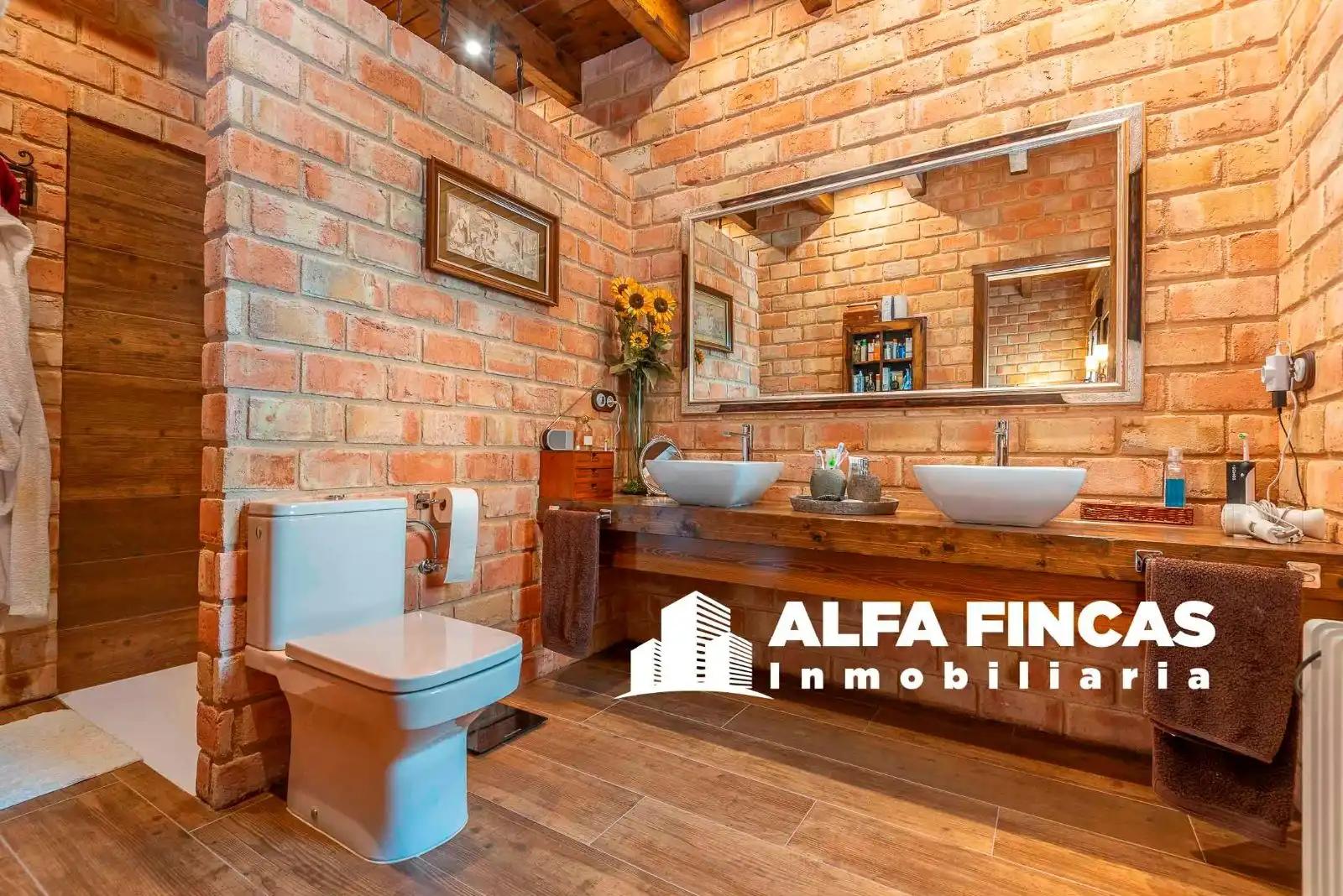 Baño de Casa o chalet en venta en Vara de Rey con Calefacción, Terraza y Piscina