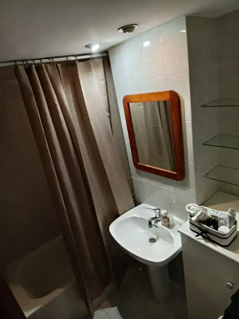Baño de Piso para compartir en Zaragoza con Parquet, Amueblado y Horno