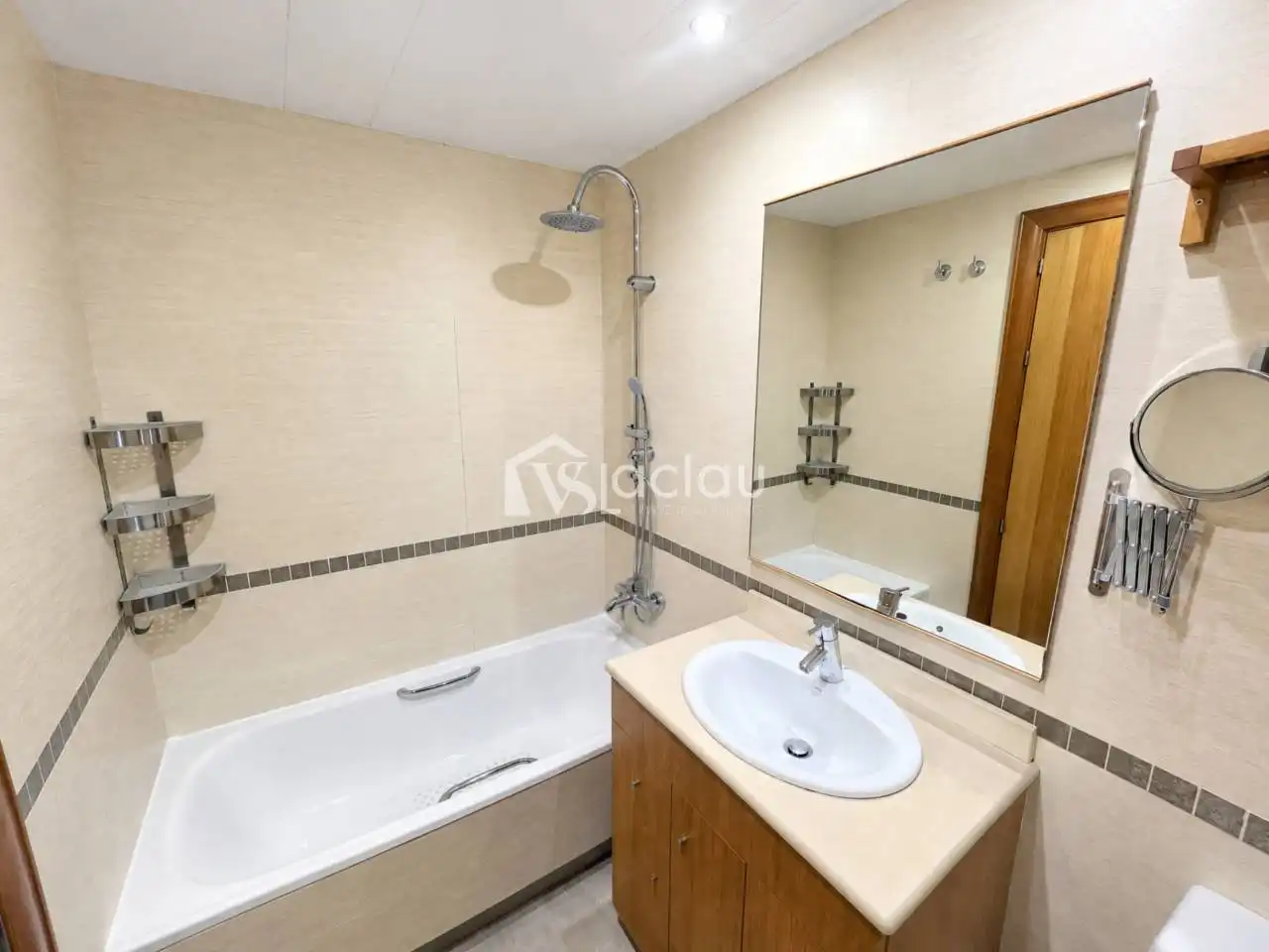 Baño de Dúplex en venta en Olesa de Montserrat, Barcelona