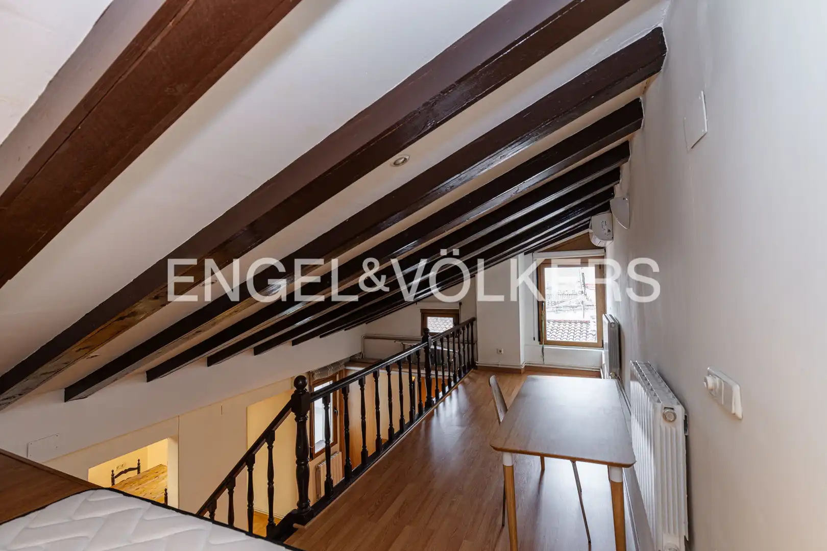 Flat for sale in Madrid  with Air Conditioner, Heating and Furnished