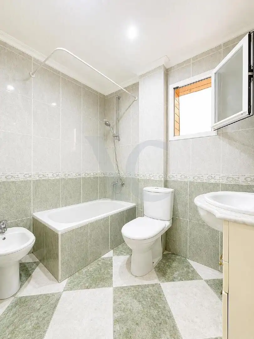Baño de Piso en venta en Cádiz