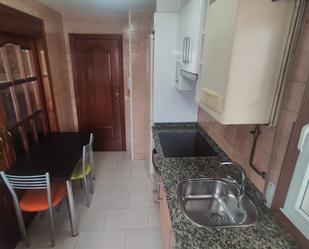 Cuina de Pis en venda en Ourense Capital  amb Calefacció, Traster i Moblat