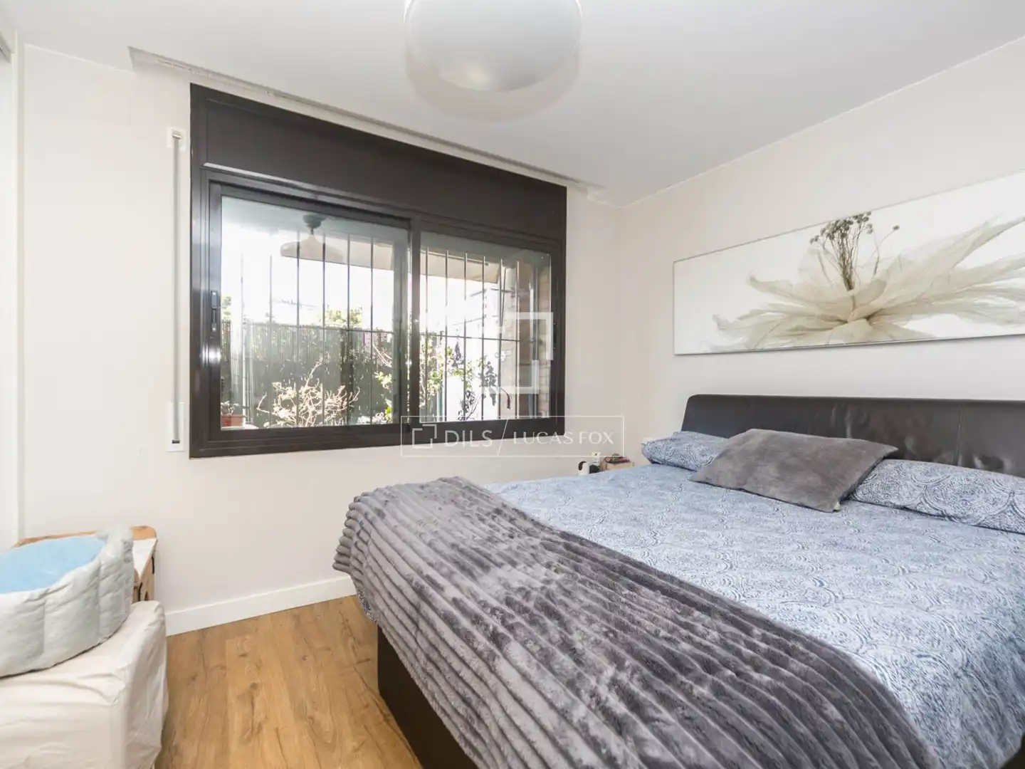 Bedroom of Flat for sale in Sant Cugat del Vallès  with Air Conditioner, Heating and Terrace