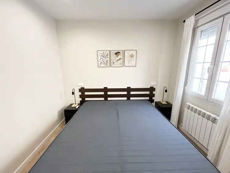 Dormitori de Pis de lloguer en Madrid amb Aire condicionat, Calefacció i Parquet