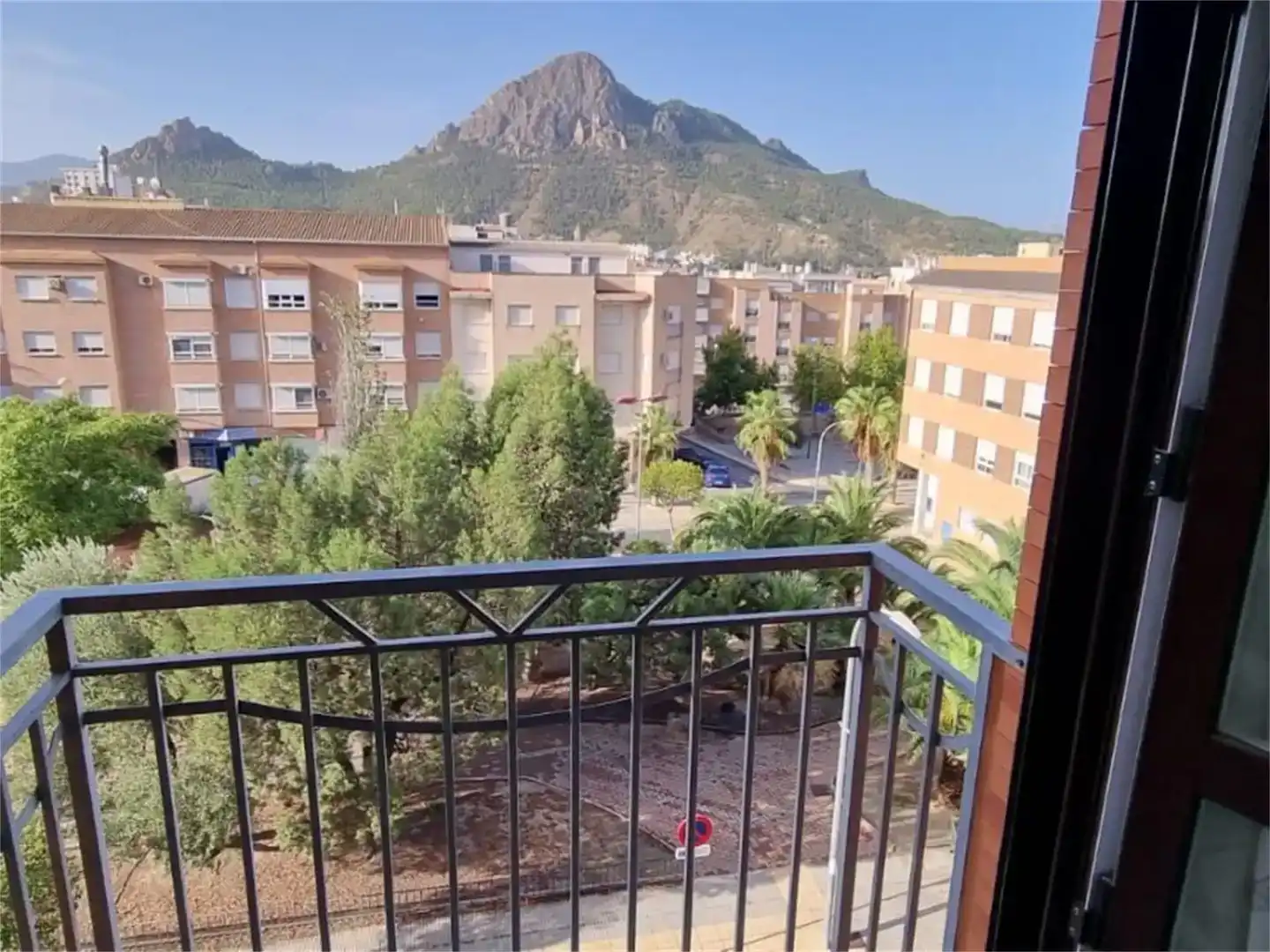 Vista exterior de Piso en venta en Santa Clara de Avedillo con Aire acondicionado, Parquet y Trastero