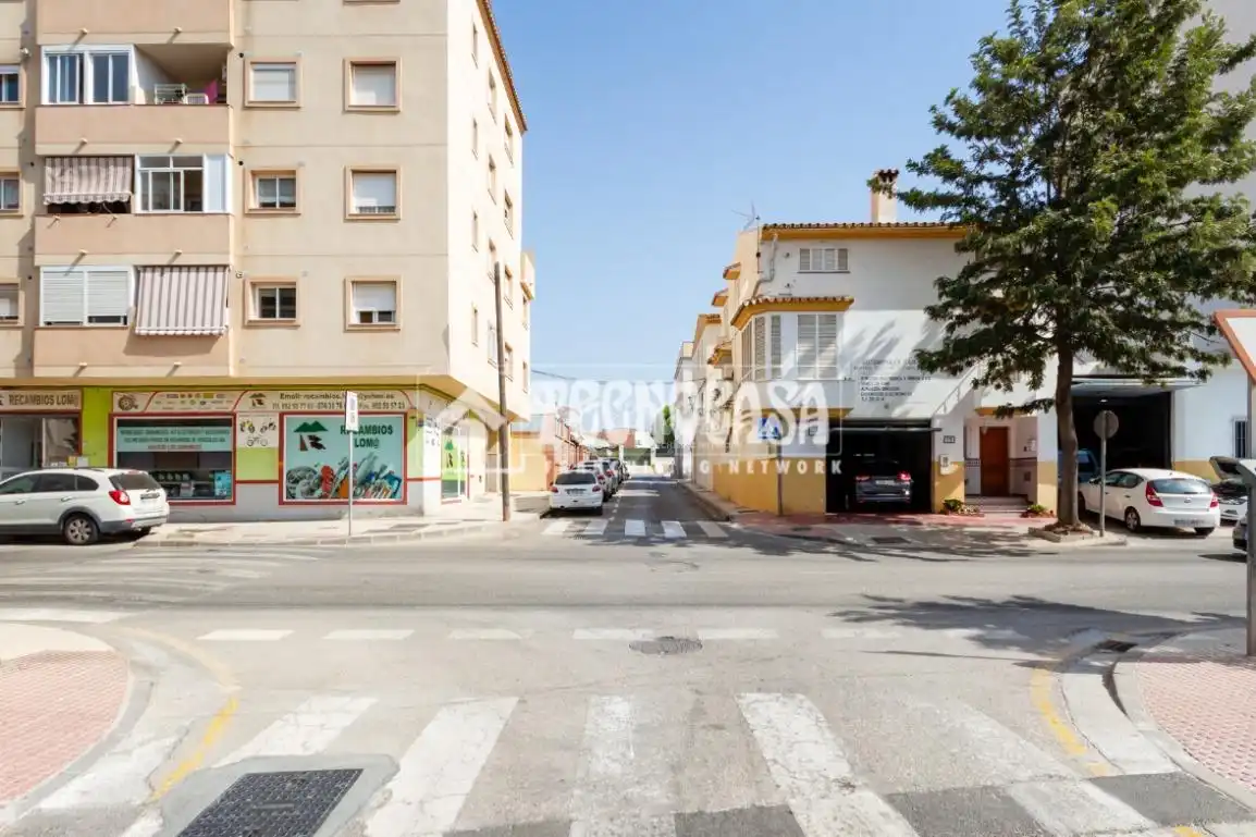 Vista exterior de Pis en venda en Vélez-Málaga amb Terrassa