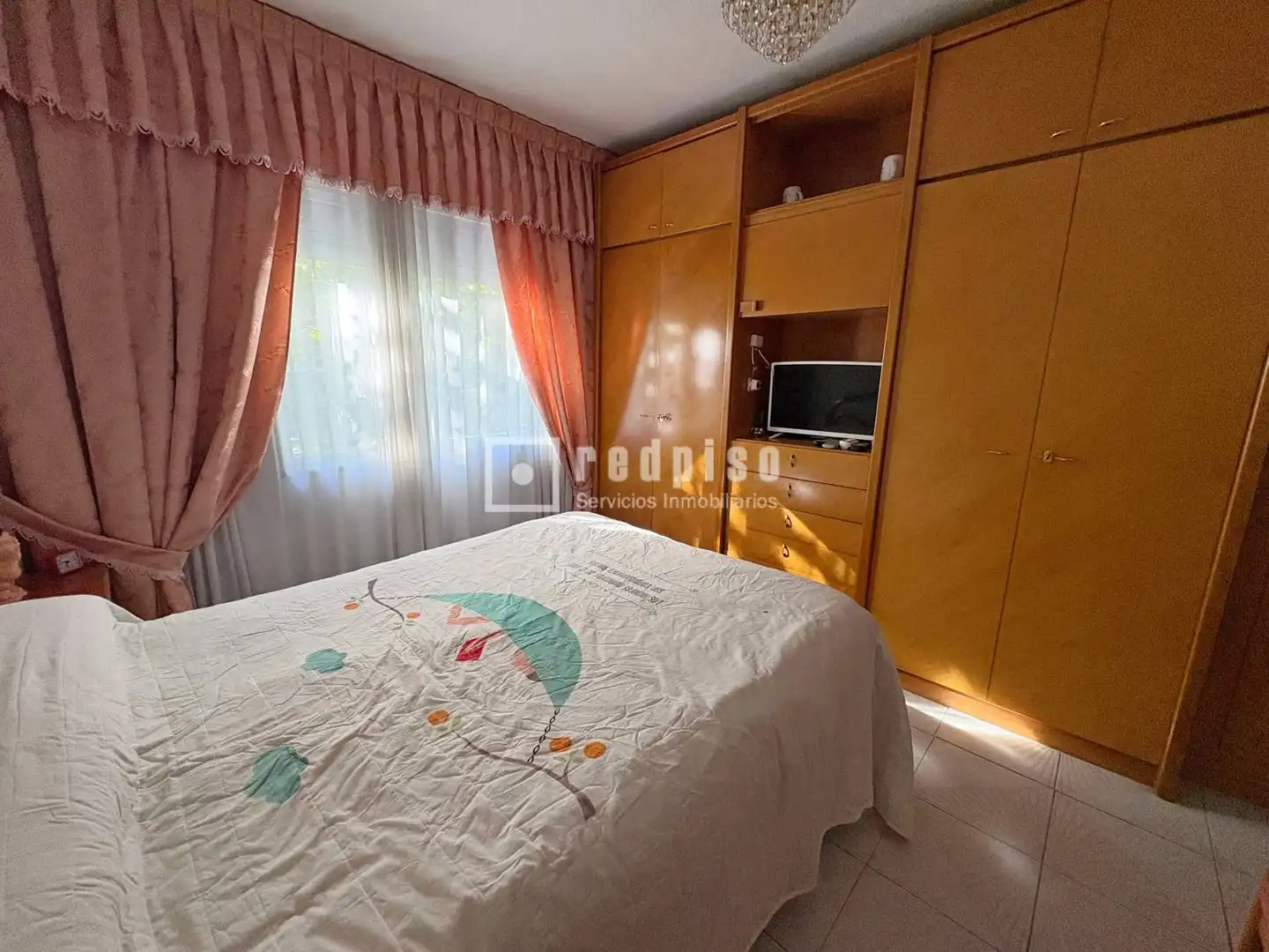 Bedroom of Flat for sale in Madrid  with Air Conditioner, Heating and Parquet flooring