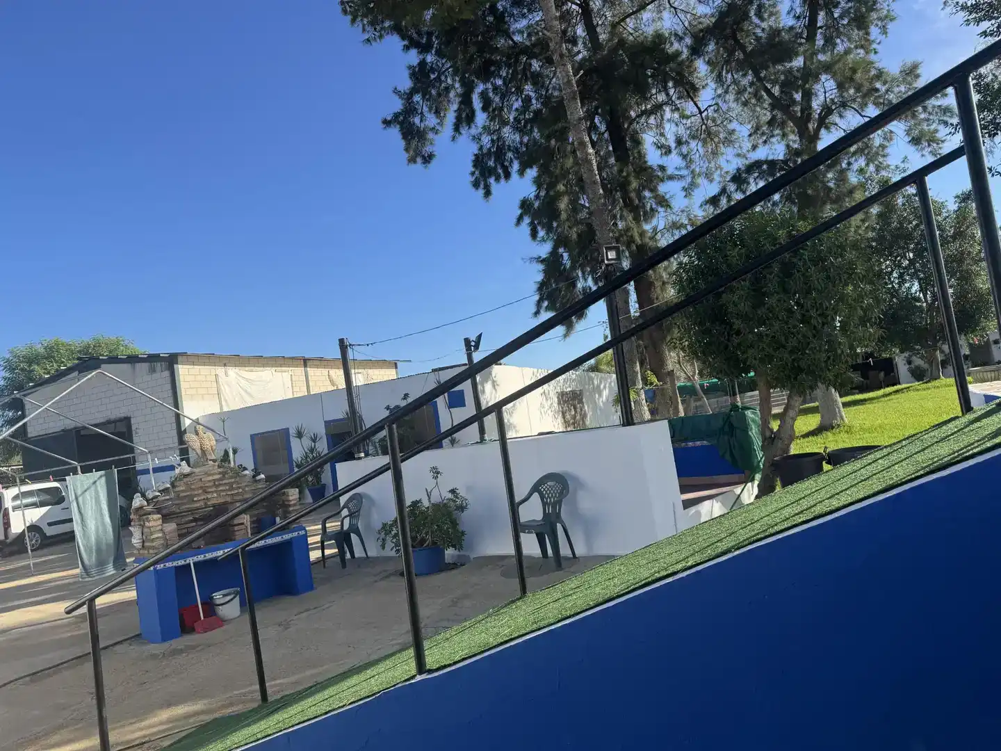 Terrassa de Casa o xalet en venda en Carmona amb Aire condicionat, Jardí privat i Traster