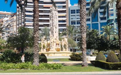 Vista exterior de Pis en venda en Alicante / Alacant amb Balcó