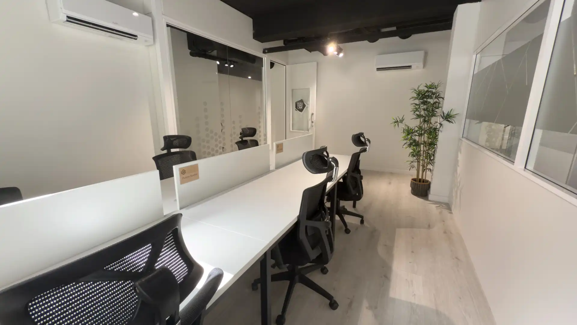 Office for rent in Madrid  with Air Conditioner, Heating and Furnished