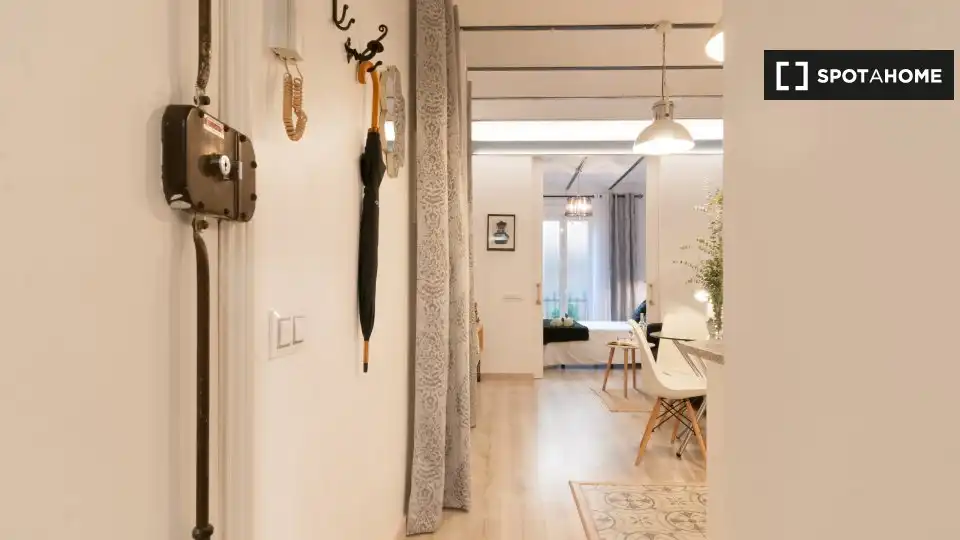 Flat with terrace to rent in Gràcia, imagen 8
