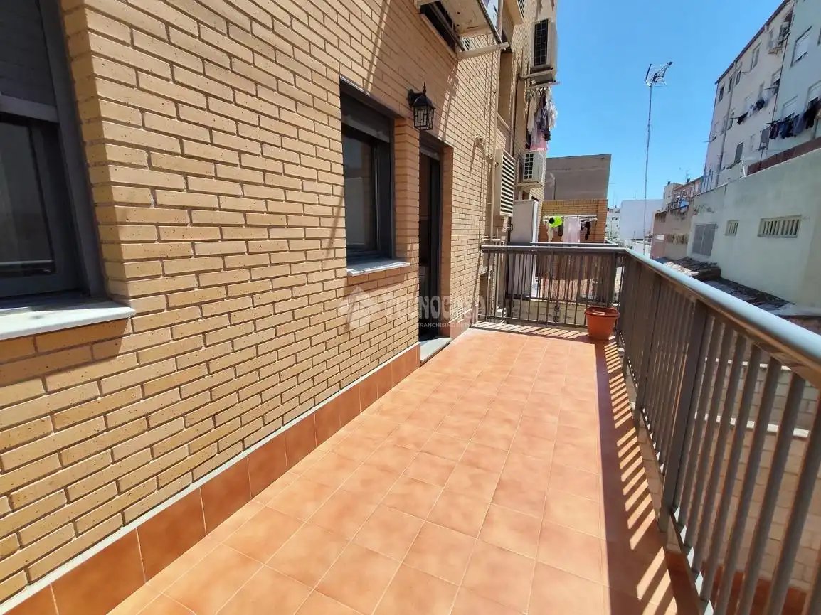Terraza de Piso de alquiler en Zaragoza con Calefacción, Parquet y Terraza